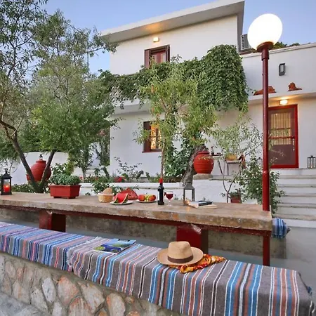 Holiday home παναής & μαρία / Panais & Maria Skopelos Town